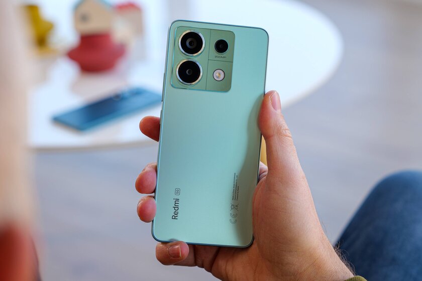 Рейтинг лучших смартфонов до 30000 рублей: какой купить в 2024 — 2. Xiaomi Redmi Note 13 Pro 5G (8/256 ГБ). 2