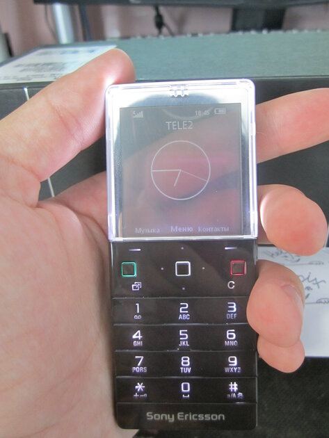 У Sony Ericsson был прозрачный телефон, но никому не понравился. Как и почему умерла эта идея