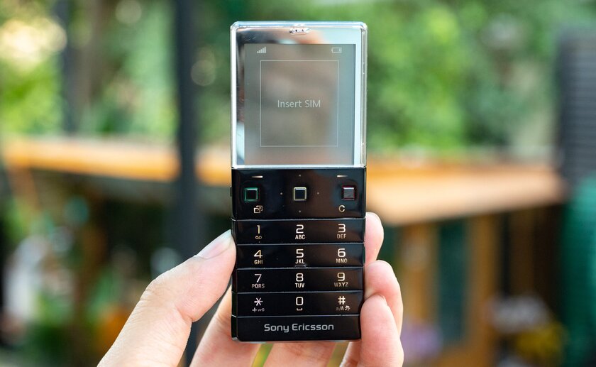 У Sony Ericsson был прозрачный телефон, но никому не понравился. Как и почему умерла эта идея