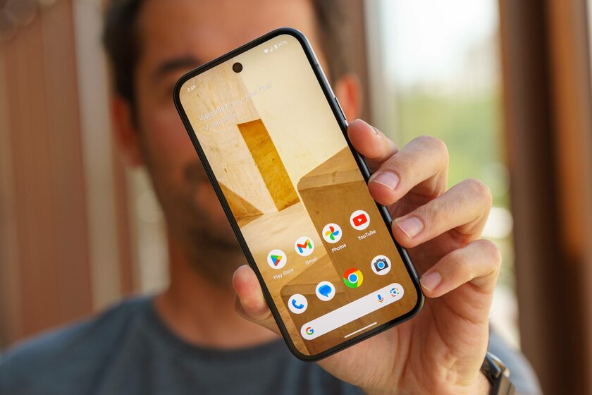 Обзор Pixel 9: с таким смартфоном Pro-модель и не нужна (почти) — Дисплей. 1