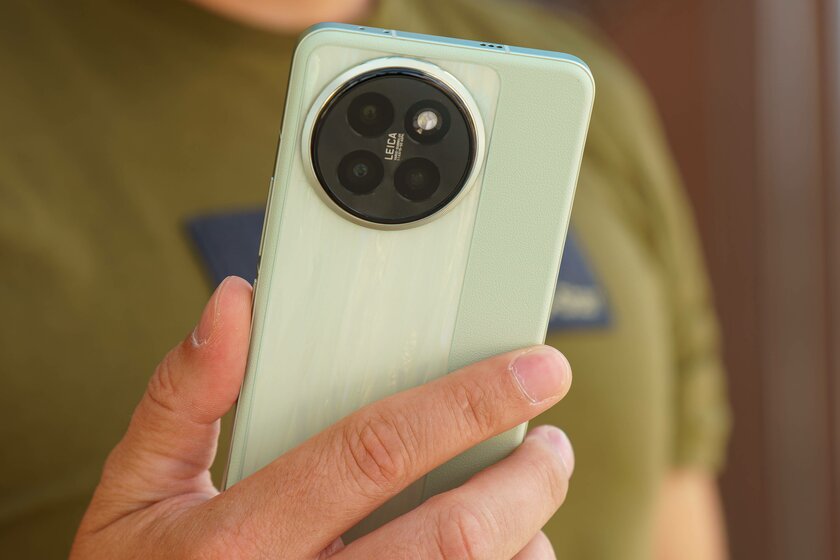 Xiaomi подсмотрела за FE-смартфонами Samsung? Обзор странного Xiaomi 14 Civi — Дизайн. 2