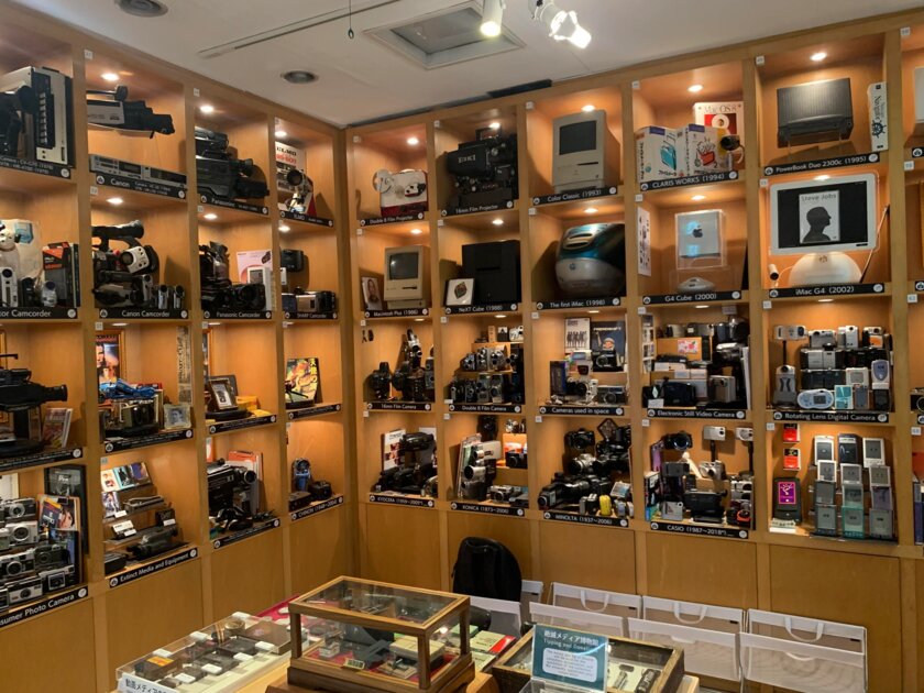 Фанат посетил частный музей ретро-техники в Японии: это нужно видеть Фанат посетил частный музей ретро-техники в Японии: это нужно видеть