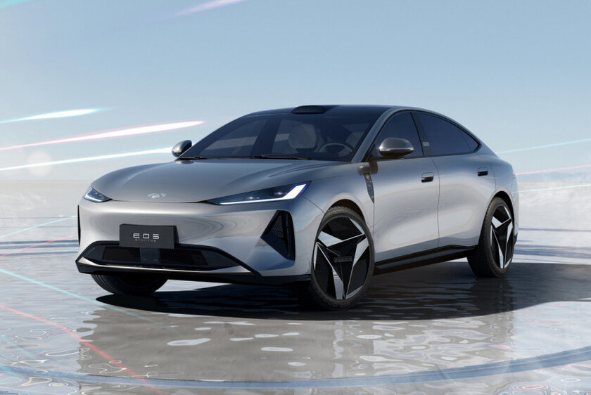 Сhery представила компактный седан Fulwin E05: с роскошным салоном и дисплеями на кузове
