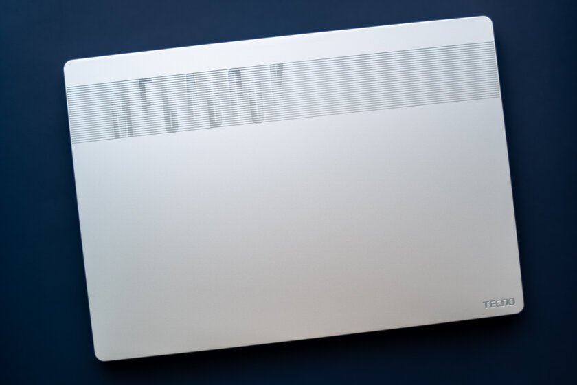 Теперь на мощном чипе от Intel. Обзор TECNO MEGABOOK T16 2024 13th — Внешний вид и разъёмы. 1
