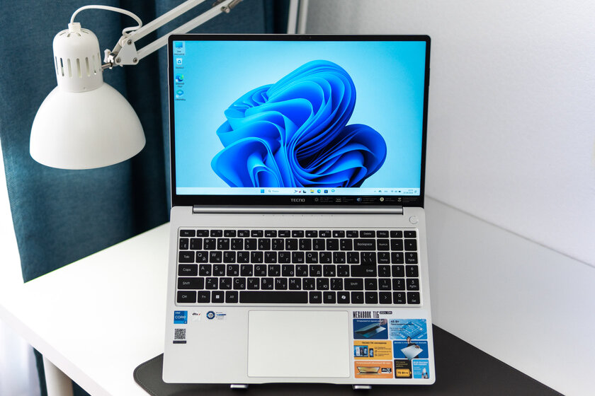 Теперь на мощном чипе от Intel. Обзор TECNO MEGABOOK T16 2024 13th — Дисплей. 1