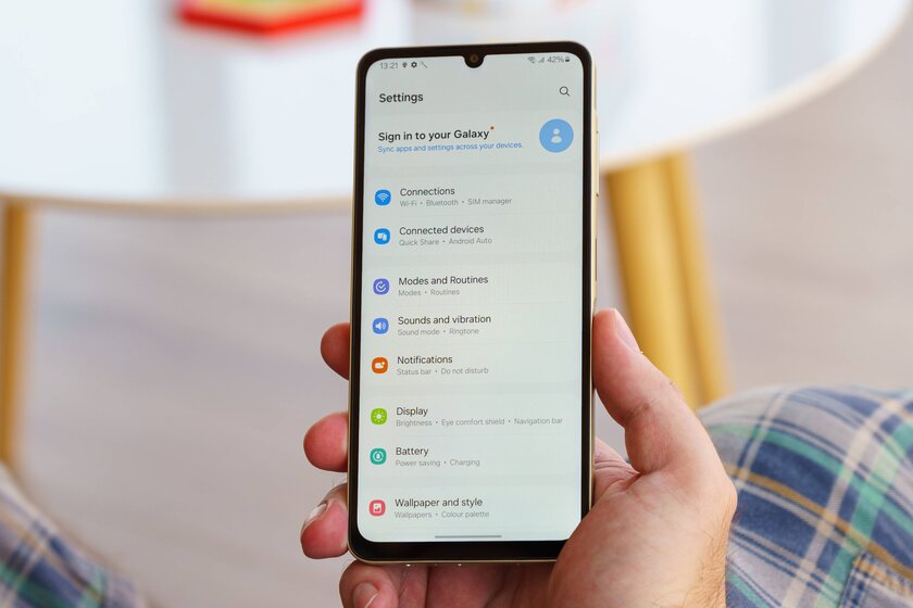 На что способен самый дешёвый А-фон от Samsung, конкурирующий с «китайцами»? Обзор Galaxy A06 — Дизайн. 4