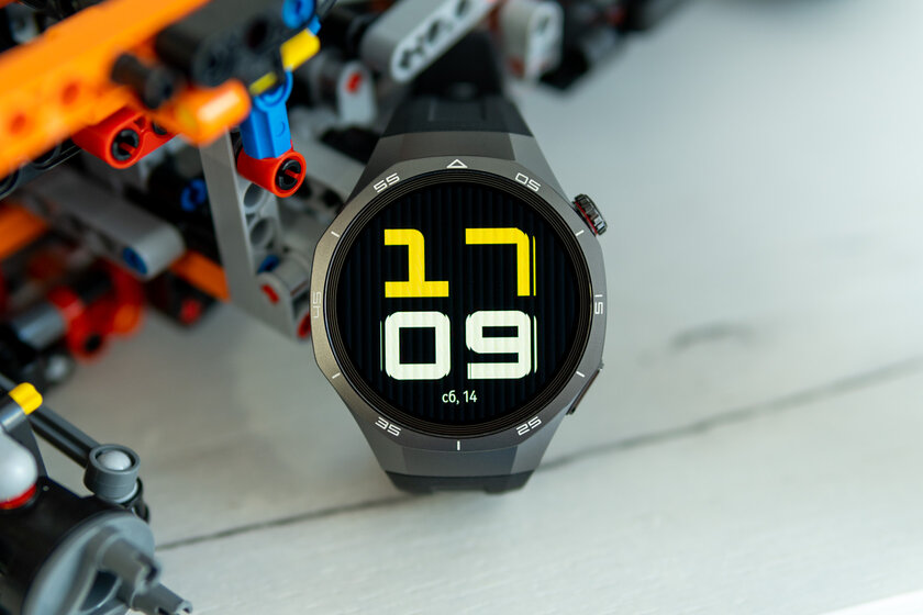 Идеал: внутри умные часы, а снаружи — классика. Обзор HUAWEI WATCH GT 5 Pro