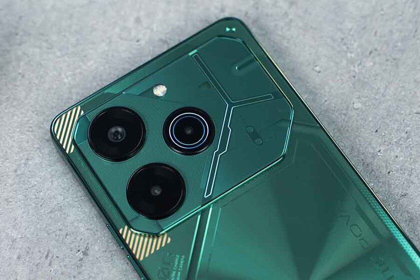 Рейтинг лучших смартфонов до 15000 рублей: какой купить в 2024 — 2. TECNO POVA 6 NEO (8/128 ГБ). 2