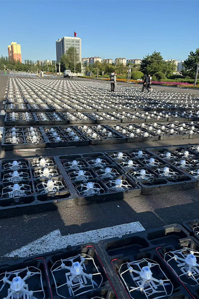 Воздушное шоу из 7598 дронов попало в Книгу рекордов Гиннеса