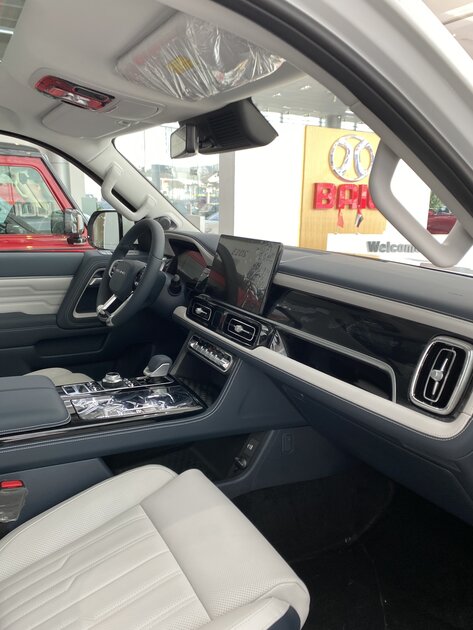 За свои деньги этого автомобиля много, очень много. Знакомлюсь с BAIC BJ60