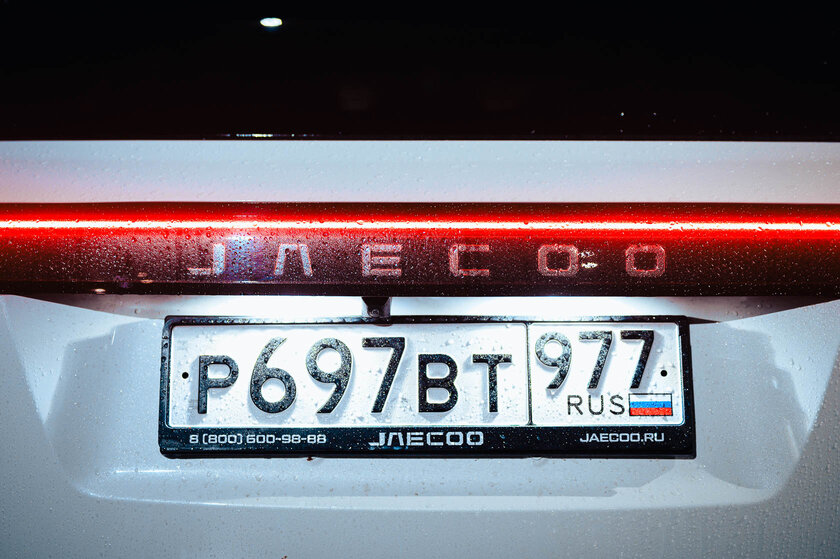 Обзор Jaecoo J7: Стильный и технологичный, но есть над чем поработать