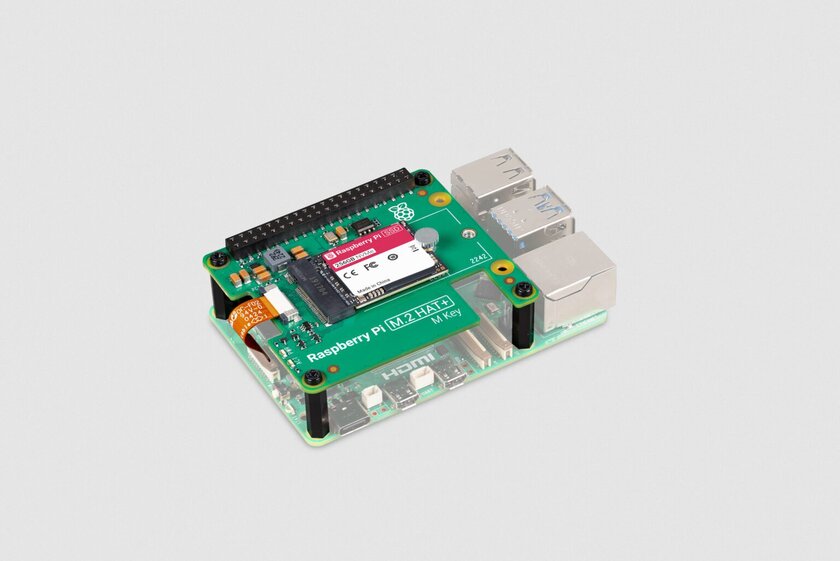 Raspberry Pi представила собственную линейку SSD: вместе с набором для установки на одноплатный компьютер