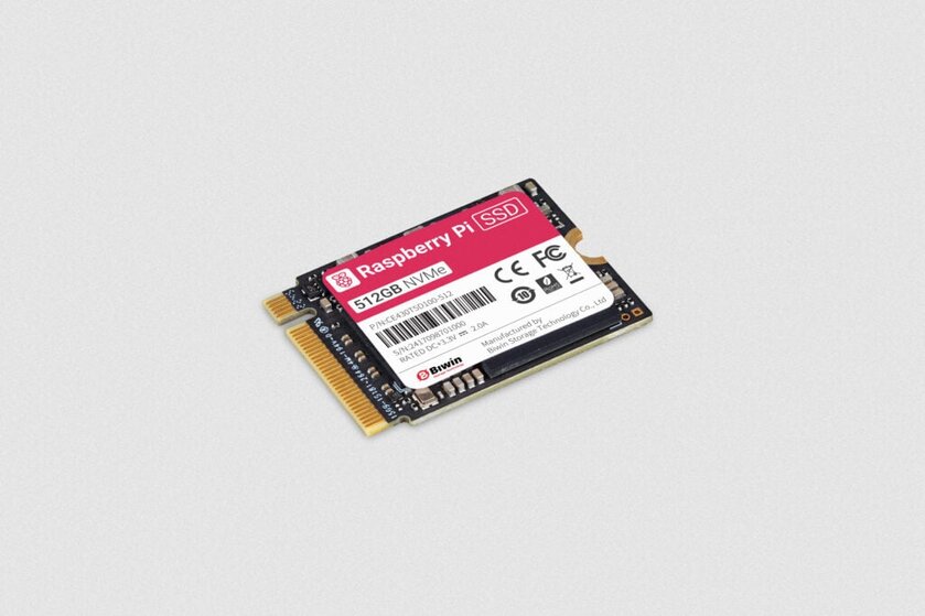 Raspberry Pi представила собственную линейку SSD: вместе с набором для установки на одноплатный компьютер