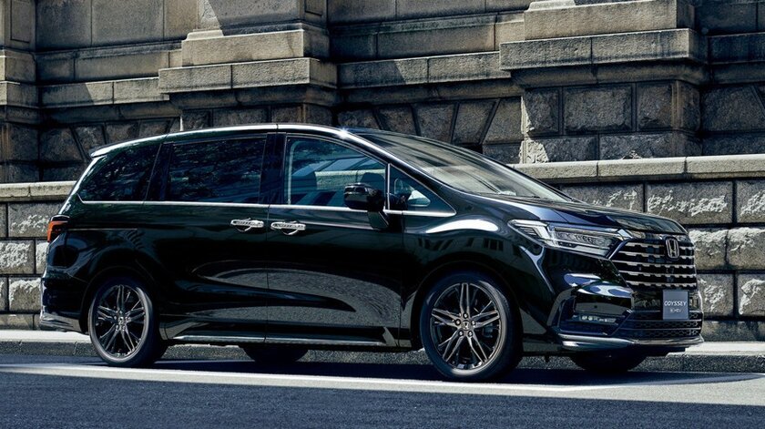 Новейшая Honda Odyssey вышла на российский рынок: цена начинается с 7,5 млн рублей