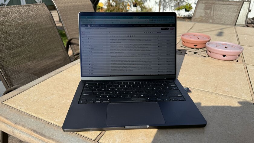 Нанотекстура! Обзор MacBook Pro (M4, M4 Pro и M4 Max): Windows-ноутбуки отстали на несколько лет — Дисплей. 4