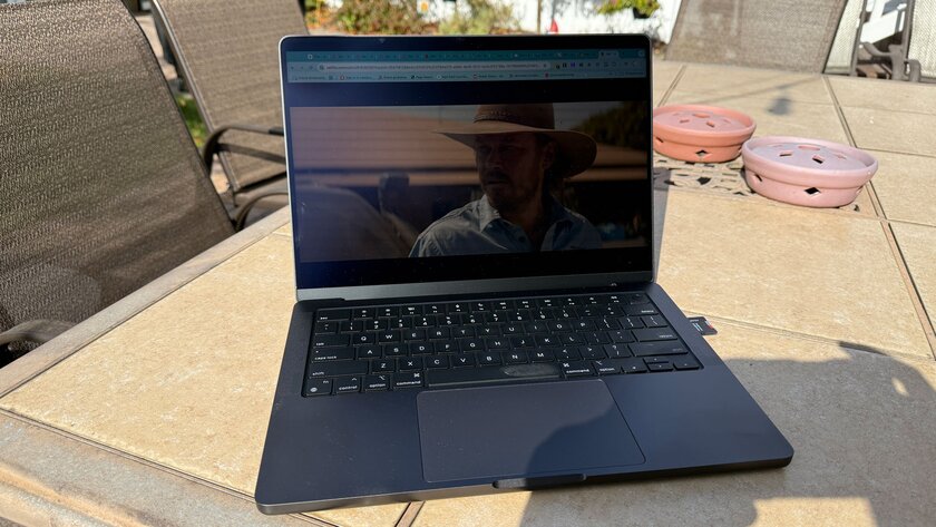 Нанотекстура! Обзор MacBook Pro (M4, M4 Pro и M4 Max): Windows-ноутбуки отстали на несколько лет — Дисплей. 5