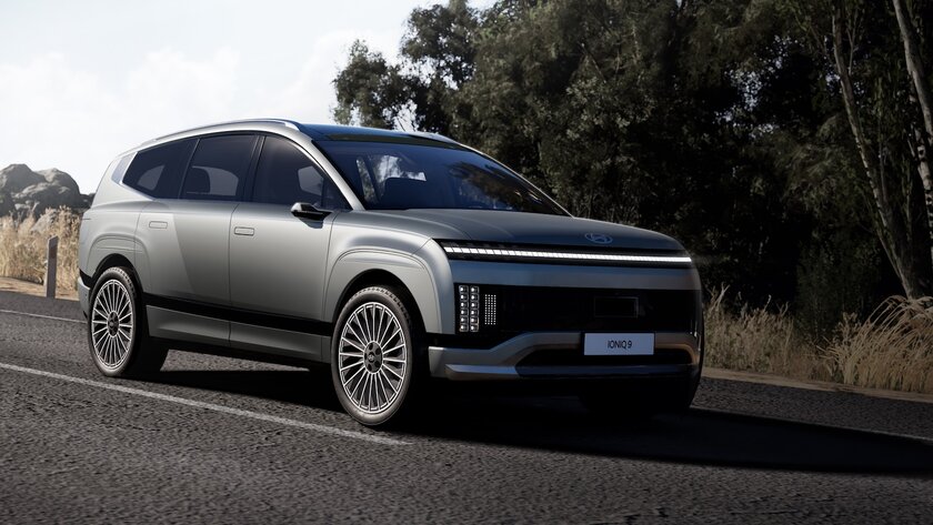 Быстрая зарядка и скромный руль: Hyundai представила электрокар IONIQ 9
