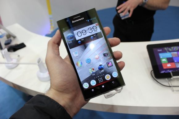 Особенности смартфона K900 от корпорации Lenovo