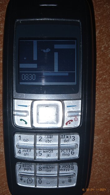 Snake Xenzia на настоящей Nokia