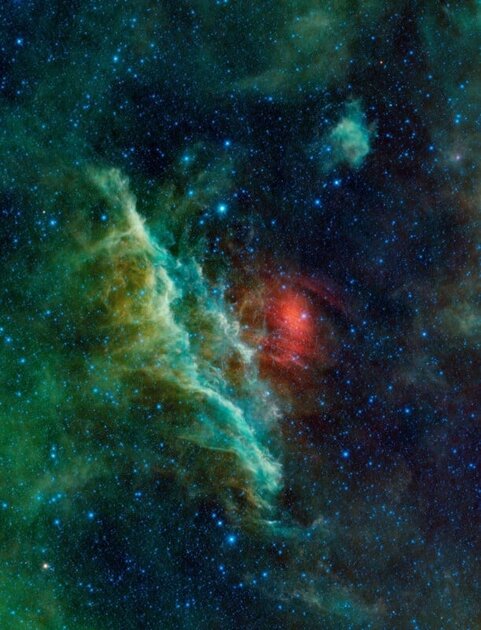 Снимки перед «смертью»: NASA опубликовала невероятные кадры со сгоревшего телескопа NEOWISE