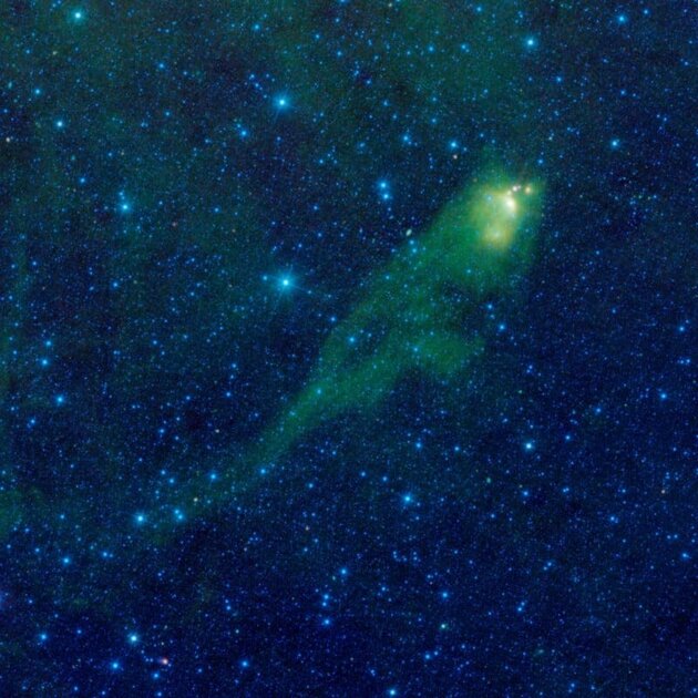 Снимки перед «смертью»: NASA опубликовала невероятные кадры со сгоревшего телескопа NEOWISE