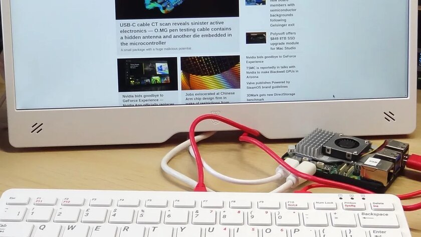 Обзор Raspberry Pi Monitor — этот монитор работает даже без адаптера. И не только с Raspberry Pi — Углы обзора, яркость и звук. 2