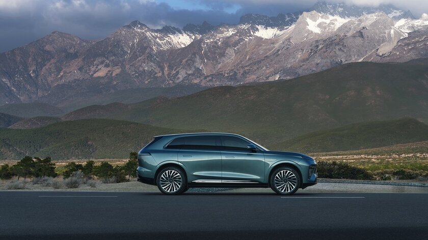 Тесты доказали: премиальный кроссовер EXLANTIX ET не боится больших морозов