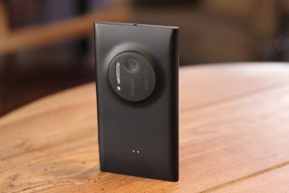 Обзор Nokia Lumia 1020