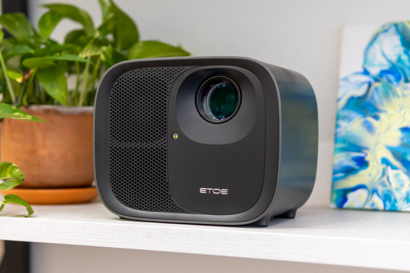 Обзор ETOE E3 Pro — проектор, который удобно брать с собой — Отзыв спустя 3 месяца использования. 1