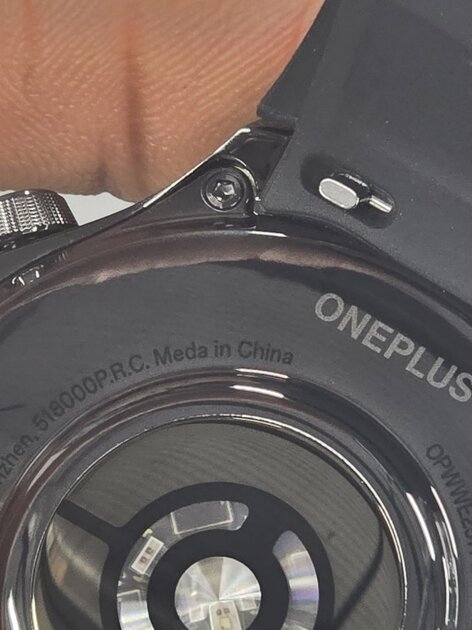 OnePlus Watch 3 выпустили с досадной ошибкой в надписи «Made in China»