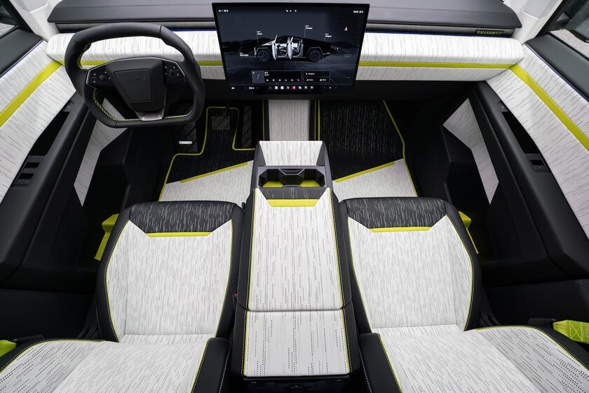 26-дюймовые диски и обвес из углеволокна: Mansory выпустила кастомный Tesla Cybertruck