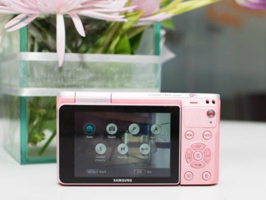 Samsung NX Mini — "устройство нового уровня" представлено официально
