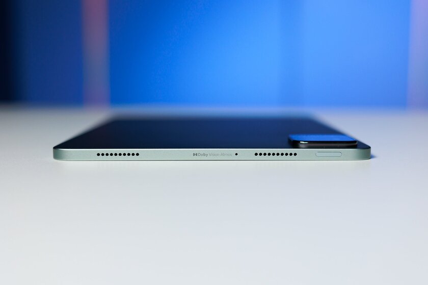 Это лучший планшет Xiaomi: обзор Pad 7 Pro — как iPad Pro, только намного дешевле — Дизайн и дисплей. 3