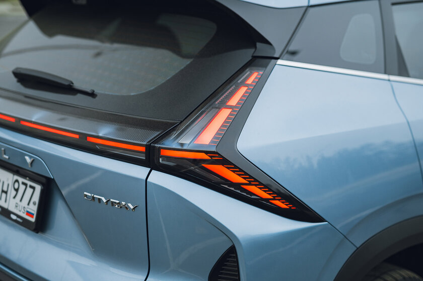 Луч солнца городского. Обзор паркетного кроссовера Geely Cityray 2024