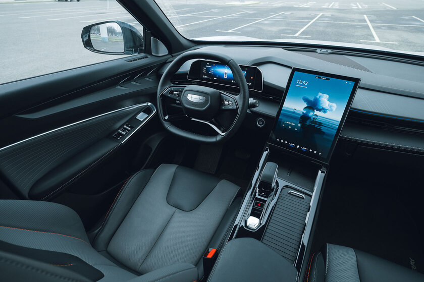 Луч солнца городского. Обзор паркетного кроссовера Geely Cityray 2024