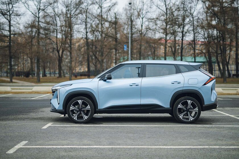 Луч солнца городского. Обзор паркетного кроссовера Geely Cityray 2024