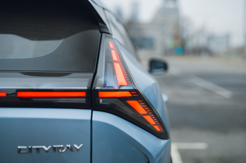 Луч солнца городского. Обзор паркетного кроссовера Geely Cityray 2024
