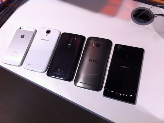 Новые фотографии HTC One