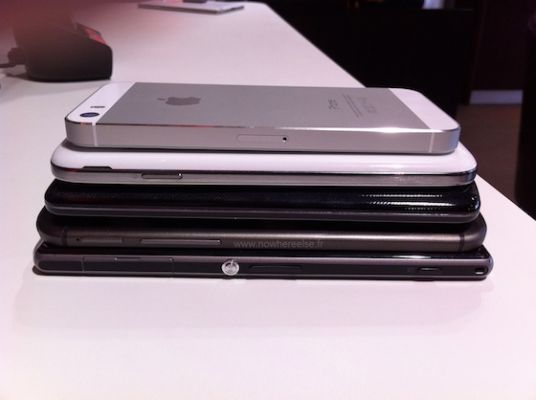 Новые фотографии HTC One