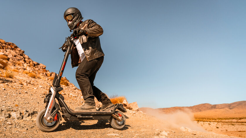 До 80 км/час с запасом хода 138 км: новые электросамокаты Segway приехали в Россию