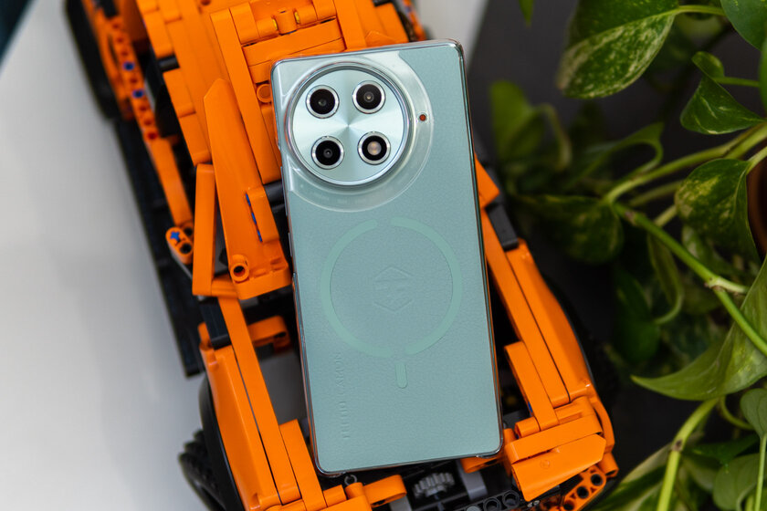 Удивил — я думал, такое невозможно в недорогом смартфоне. Обзор TECNO CAMON 30S Pro