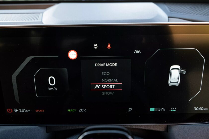 Доступный кроссовер для семейных фанатов электрокаров: обзор Kia EV5 2025