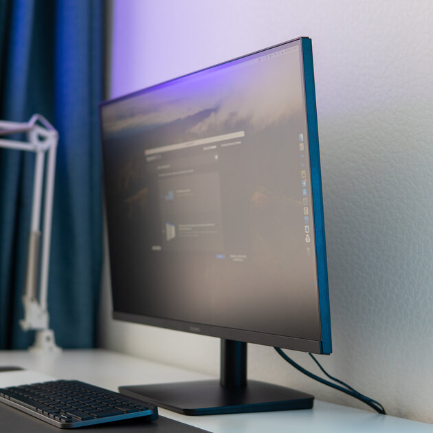 Отличная база для работы и не только. Обзор HUAWEI MateView SE 27" QHD — Внешний вид и подставка. 3