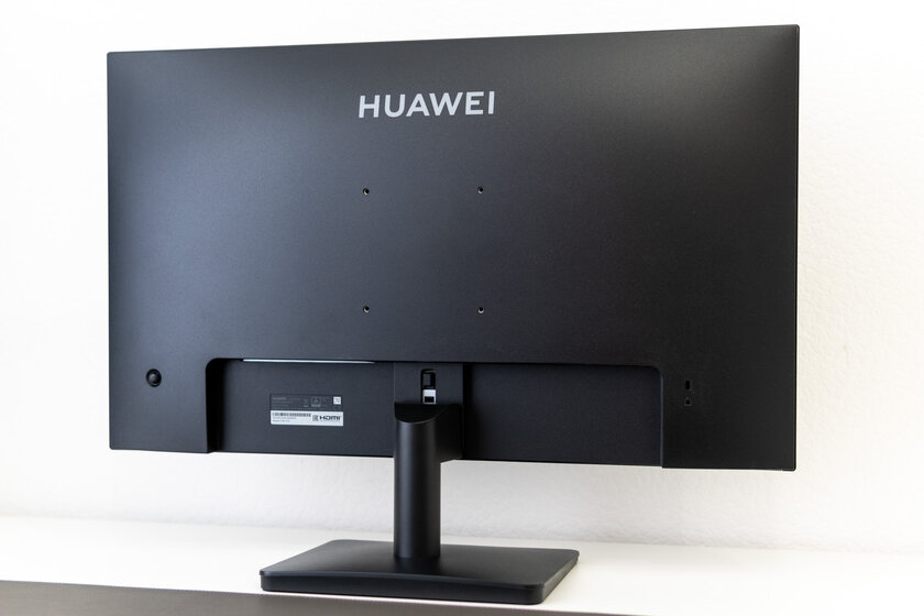 Отличная база для работы и не только. Обзор HUAWEI MateView SE 27" QHD — Внешний вид и подставка. 4
