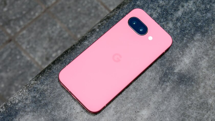 Это уникум. Обзор Pixel 9a: наконец, Google нашла формулу идеального смартфона до 500 долларов — Дизайн. 1