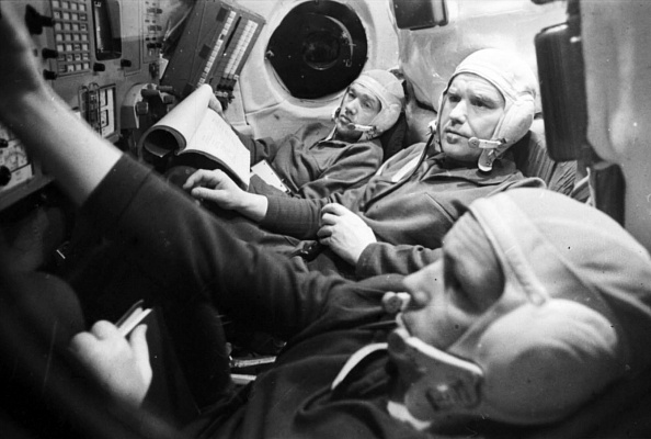 Как СССР обогнал США и зачем в космосе нужен был пулемёт: история «Салюта-1»