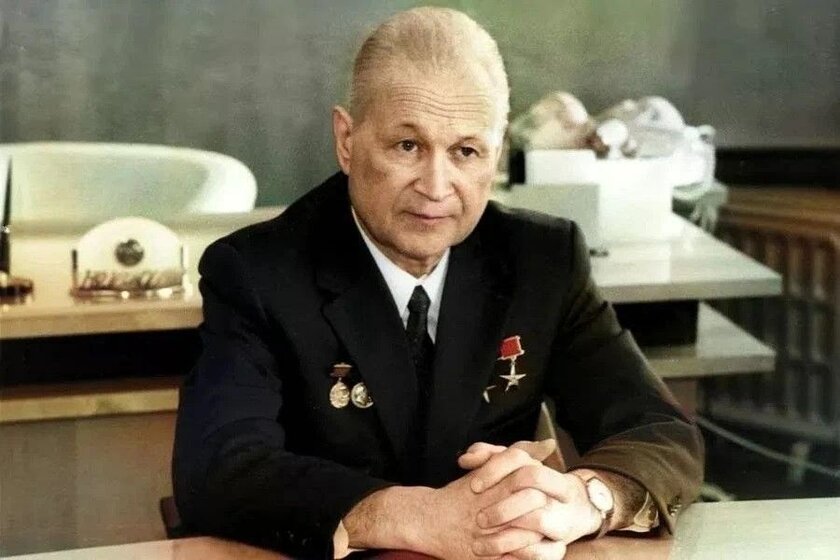 Как СССР обогнал США и зачем в космосе нужен был пулемёт: история «Салюта-1»