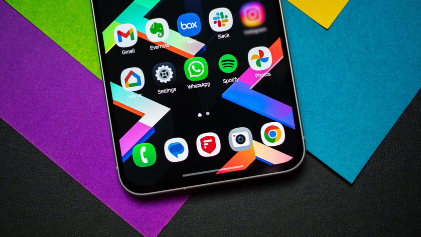 Обзор прошивки One UI 7 от Samsung — это просто новая эра в ПО для смартфонов и планшетов — Samsung добавила вертикально прокручиваемый ящик приложений. 2