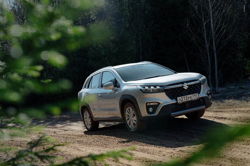 Электро-турбинный гибрид — это как? Обзор Suzuki S-Cross