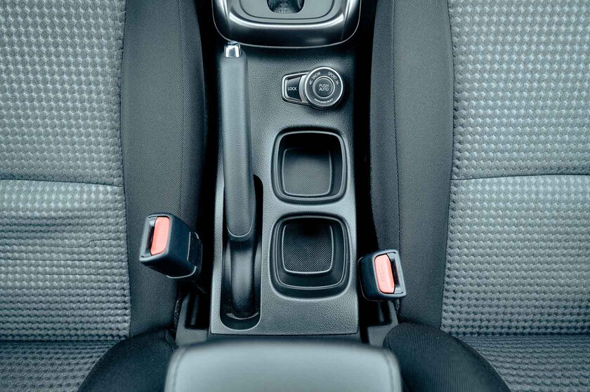 Электро-турбинный гибрид — это как? Обзор Suzuki S-Cross — Знакомство. 49